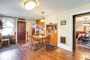 Victorian Home w/ Porch: 6 Mi to Hickory Run Park!