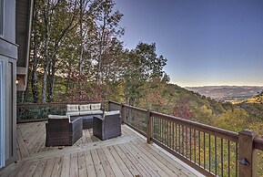 Brevard Chalet w/ Stunning Blue Ridge Mtn Views!