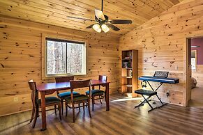 Cabin w/ Mtn View, 4 Mi to Massanutten Resort