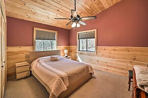 Cabin w/ Mtn View, 4 Mi to Massanutten Resort