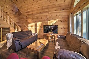Cabin w/ Mtn View, 4 Mi to Massanutten Resort