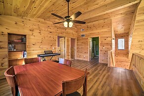 Cabin w/ Mtn View, 4 Mi to Massanutten Resort