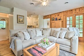 Candler Cabin w/ Deck & Mount Pisgah Views!