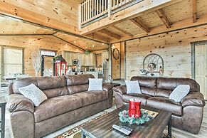 Smoky Mountain Hideaway w/ Hot Tub, Deck & Views!