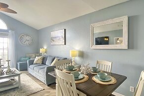 Resort-style Corpus Christi Condo w/ Ocean View!