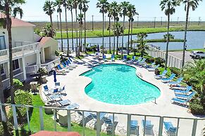 Resort-style Corpus Christi Condo w/ Ocean View!