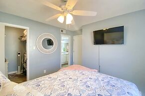 Resort-style Corpus Christi Condo w/ Ocean View!