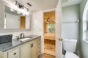 Cozy Kissimmee Condo Rental: 6 Mi to Disney World