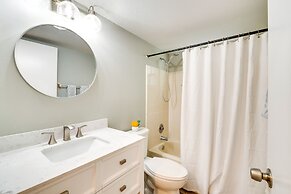 Cozy Kissimmee Condo Rental: 6 Mi to Disney World