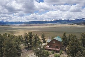 Quiet Fairplay Cabin w/ Rocky Mountain Views!