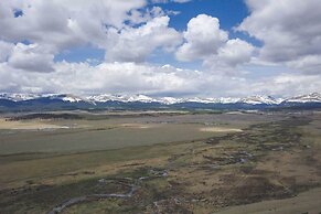 Quiet Fairplay Cabin w/ Rocky Mountain Views!