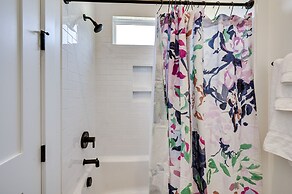 Clemson Home Near Memorial Stadium, Lake Hartwell!