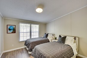 Secluded Hayesville Cabin Rental w/ Deck & Grill!