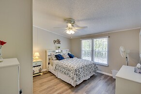 Secluded Hayesville Cabin Rental w/ Deck & Grill!