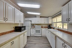 Secluded Hayesville Cabin Rental w/ Deck & Grill!