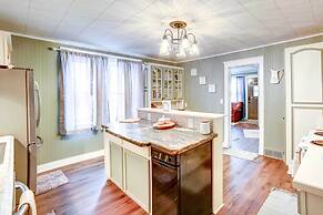 Charming Negaunee Home ~ 2 Mi to Teal Lake!