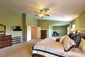 Spacious Litchfield Park Home w/ Yard, Heated Pool