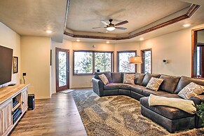 Luxurious Liberty Lake Hideaway w/ Hot Tub!