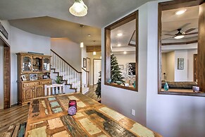 Luxurious Liberty Lake Hideaway w/ Hot Tub!