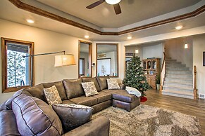 Luxurious Liberty Lake Hideaway w/ Hot Tub!