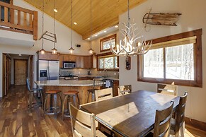 Rustic Mountain Sanctuary on 2 Acres w/ Deck!