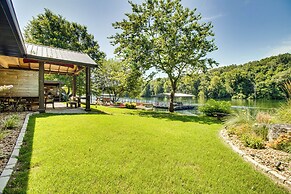 Cotter Home w/ Direct Access to White River!