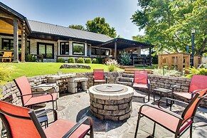Cotter Home w/ Direct Access to White River!