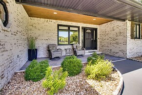 Cotter Home w/ Direct Access to White River!