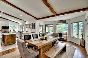 Cotter Home w/ Direct Access to White River!