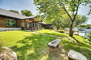 Cotter Home w/ Direct Access to White River!