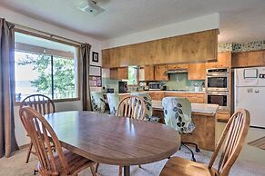 'honeysuckle on Hayden' Lakefront Home w/ Dock!