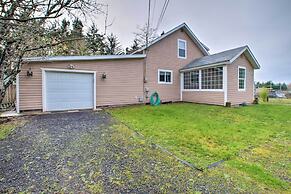 Updated Coos Bay Home ~ 2 Mi to Pacific Ocean