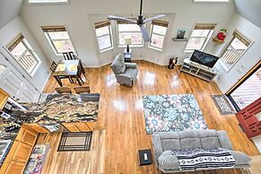 Cozy Hayesville Retreat w/ Deck & Mtn Views!