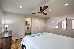 Cozy Hayesville Retreat w/ Deck & Mtn Views!