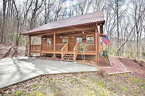 Cozy Hayesville Retreat w/ Deck & Mtn Views!