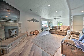 Stylish Basecamp 6850' Near Downtown Williams!