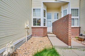 13 Mi to Dtwn Denver: Arvada Townhome w/ Deck