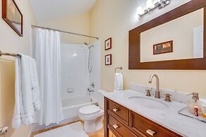 13 Mi to Dtwn Denver: Arvada Townhome w/ Deck