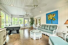 Kentucky Lake House With a Great Outdoor Space!