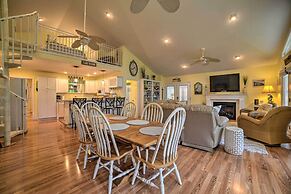 Kentucky Lake House With a Great Outdoor Space!