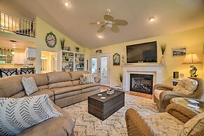 Kentucky Lake House With a Great Outdoor Space!
