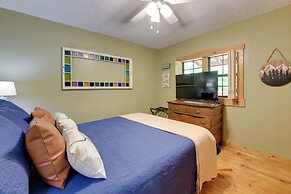 Relaxing Cosby Cabin w/ Fire Pit & Covered Porch!