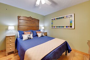 Relaxing Cosby Cabin w/ Fire Pit & Covered Porch!