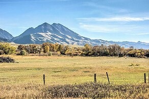 Emigrant Cabin on 10 Acres w/ BBQ & Peaceful Views