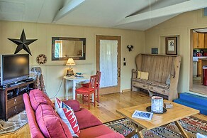 Emigrant Cabin on 10 Acres w/ BBQ & Peaceful Views