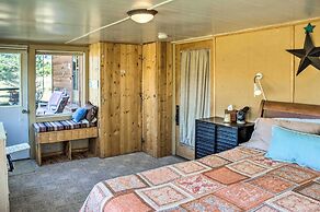 Emigrant Cabin on 10 Acres w/ BBQ & Peaceful Views