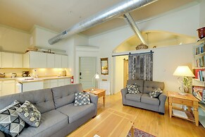 Charming Saugatuck Condo w/ Private Deck + Grill!