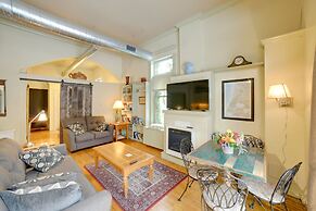 Charming Saugatuck Condo w/ Private Deck + Grill!