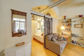 Charming Saugatuck Condo w/ Private Deck + Grill!