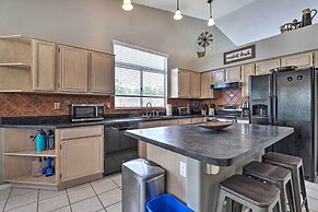 Beautiful Backyard: Comfortable Phoenix Getaway!